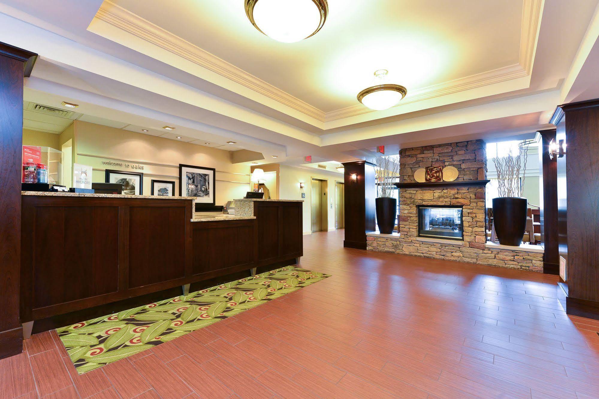 Hotel Hampton & Valley Forge/oaks 3*